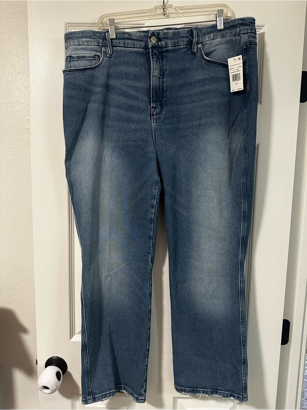 Good American Light blue good curve straight jeans